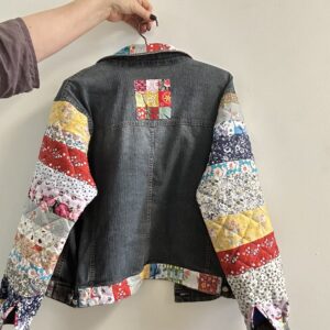 kurtka jeansowa z patchworkiem